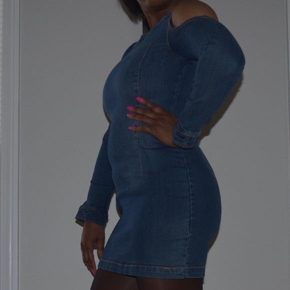 Women's MindCode Cold Shoulder Blue Jean Mini Dress Size Medium - Picture 2 of 5